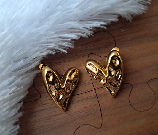 Classic Heart Antitarnish Stud Earrings