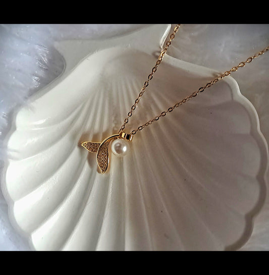 Luxe Pearl Fishtail Antitarnish Neckpice