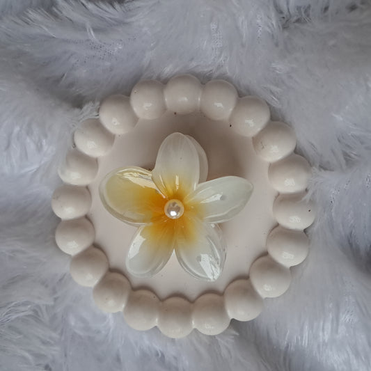 Translucent yellow Flower Hair Claw