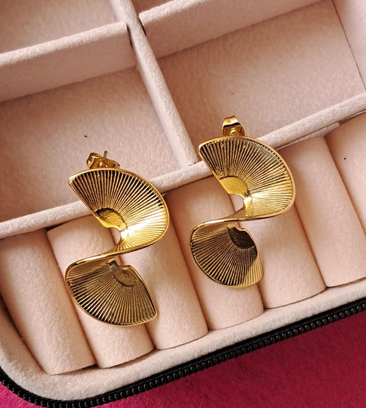 Sprial Twist Antitarnish Earrings